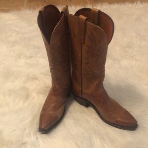 Brand new Lucchese brown boots
